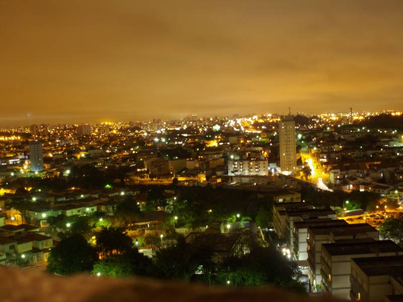 Vista da janela, com visada direta para a Rod. Anchieta do Km. 13 ao 14