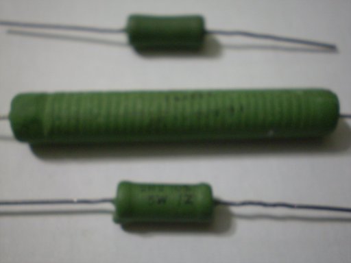 Os resistores 6R 20w_2 resistores de 2R2 5w