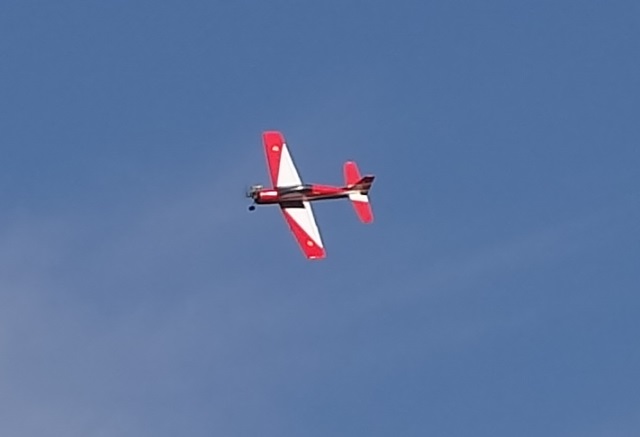 Tucano do Zoil de motor elétrico para glow (feito em isopor), voar voou legal.