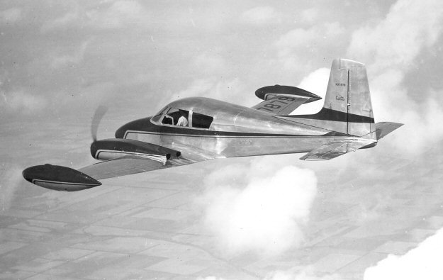 Segudo a fonte esta é foto do primeiro prototipo em vôo em 1953