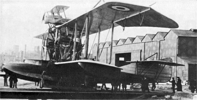 800px-Bristol_Scout_on_Felixstowe_Porte_Baby_first_composite_aircraft_1916.jpg